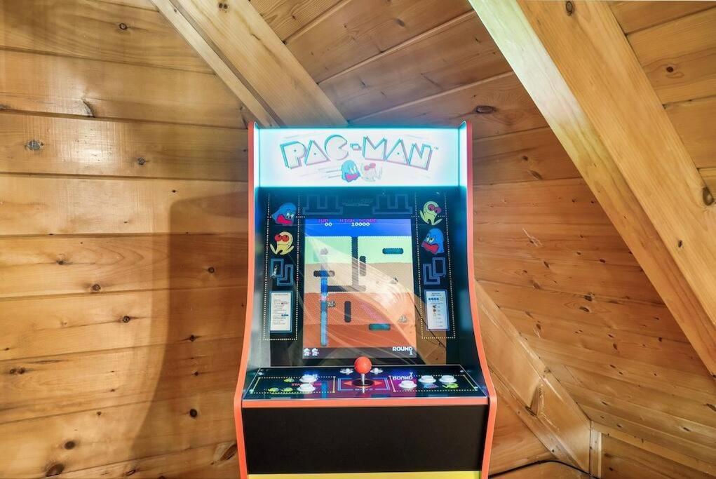 Cabin-N-Smokys! Indoor Resort Pool Views Hot Tub Game Room Sevierville Exterior foto