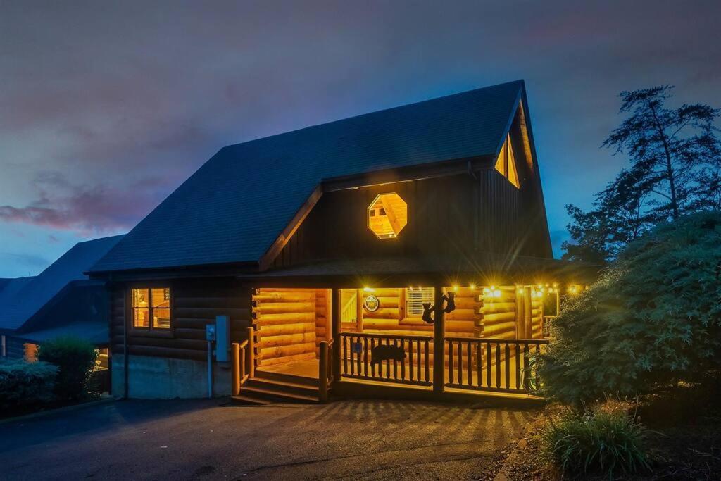 Cabin-N-Smokys! Indoor Resort Pool Views Hot Tub Game Room Sevierville Exterior foto